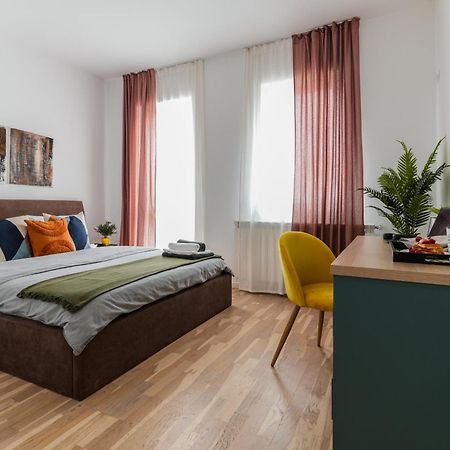 Amalia - Quiet 1Br Apartment With Parking & Wi-Fi Bucharest Exterior photo